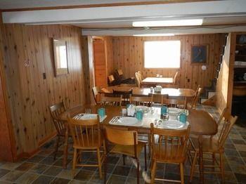 Limerick Lake Lodge And Marina Gilmour Exterior photo